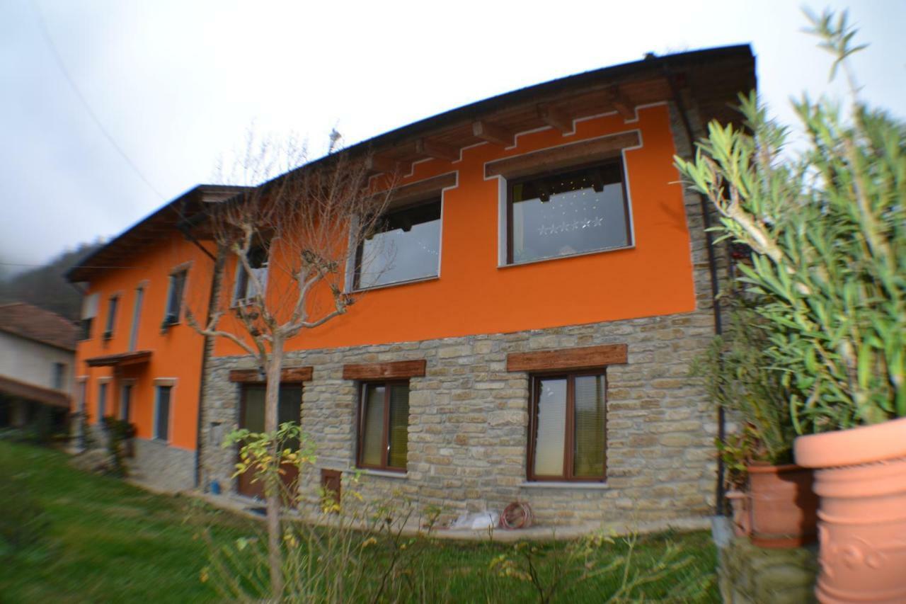 Ca D' Fefi Bed and Breakfast Gorzegno Exteriör bild