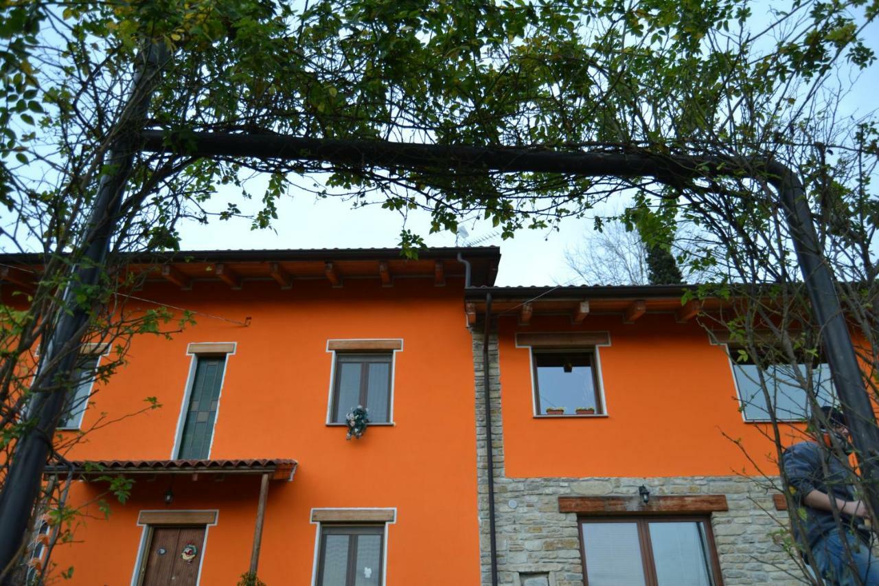 Ca D' Fefi Bed and Breakfast Gorzegno Exteriör bild