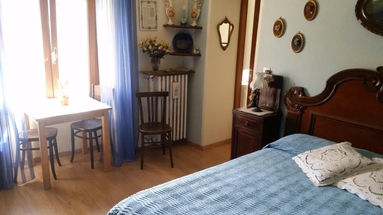 Ca D' Fefi Bed and Breakfast Gorzegno Exteriör bild